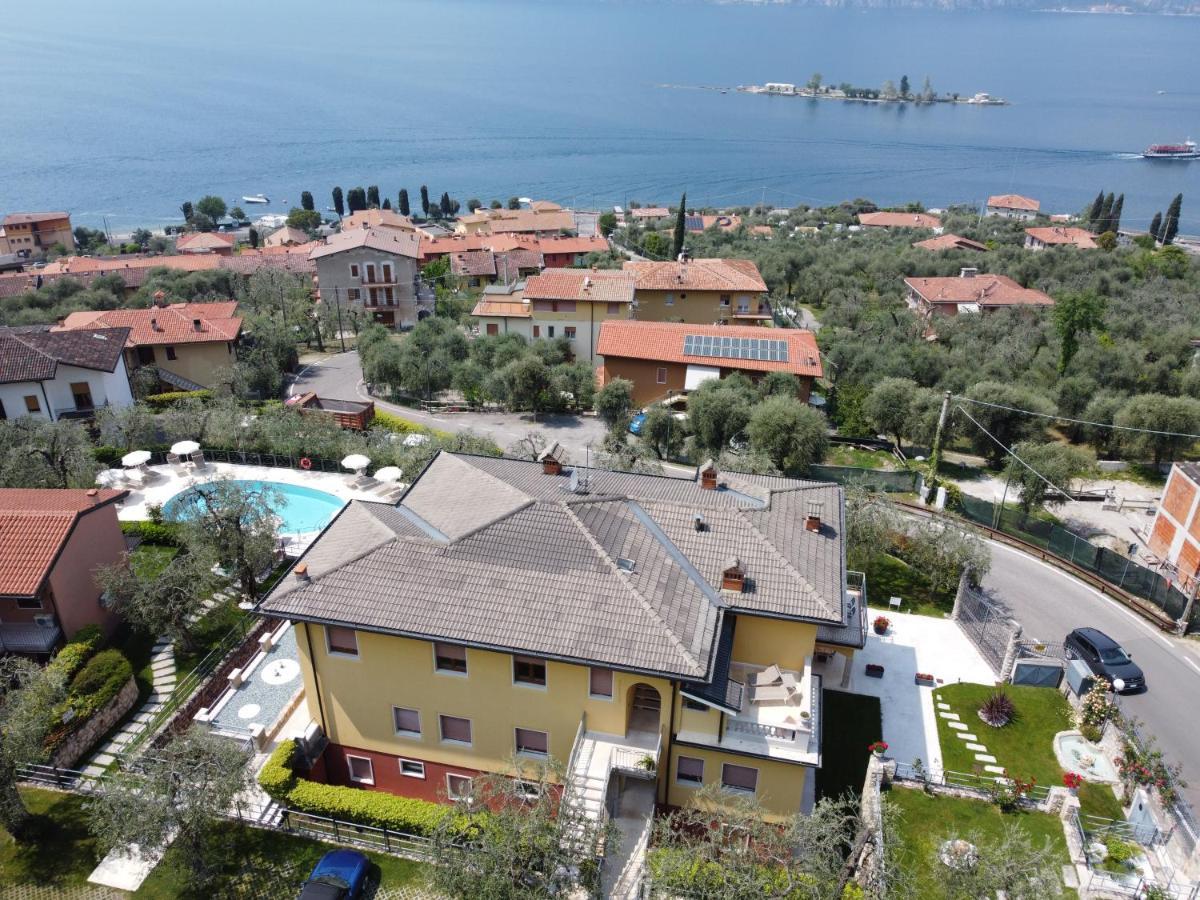 Villa Due Leoni - Residence Бренцоне-суль-Гарда Экстерьер фото
